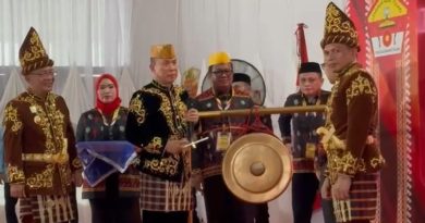 Musdat LAT Resmi Dibuka, Gubernur Sultra Tekankan Penguatan Adat di Era Modern